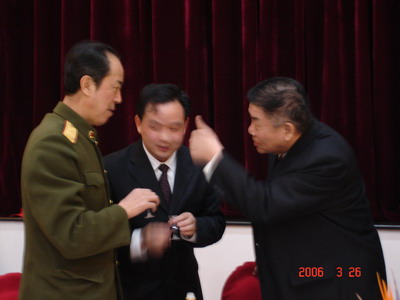 孙柏林将军对昆仑通态产品大力称赞