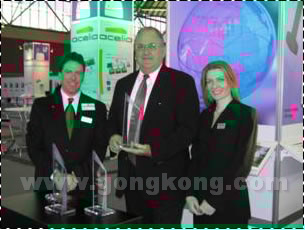 Ron Bernstein、Chuck Holland和Bettina Skehan
